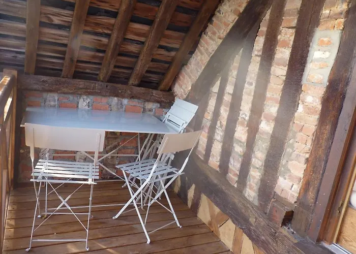 Oda ve Kahvaltı La Charretterie